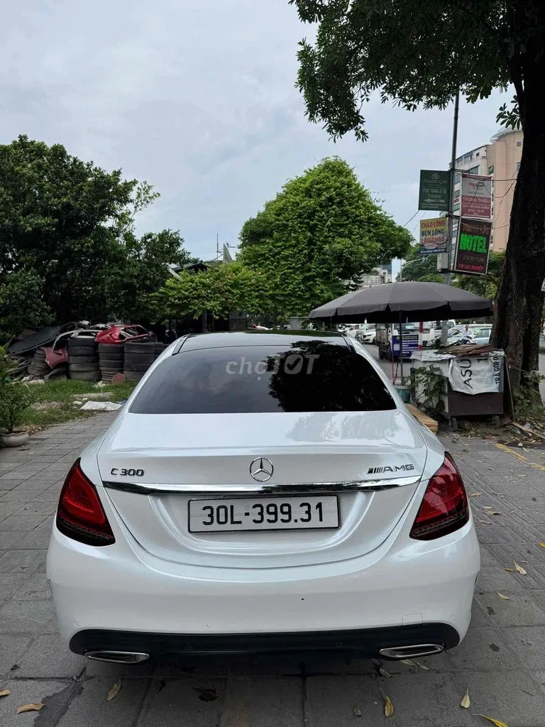 Mercedes-Benz C-Class 2019 photo 3