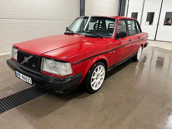 Volvo 240 1989 photo 2
