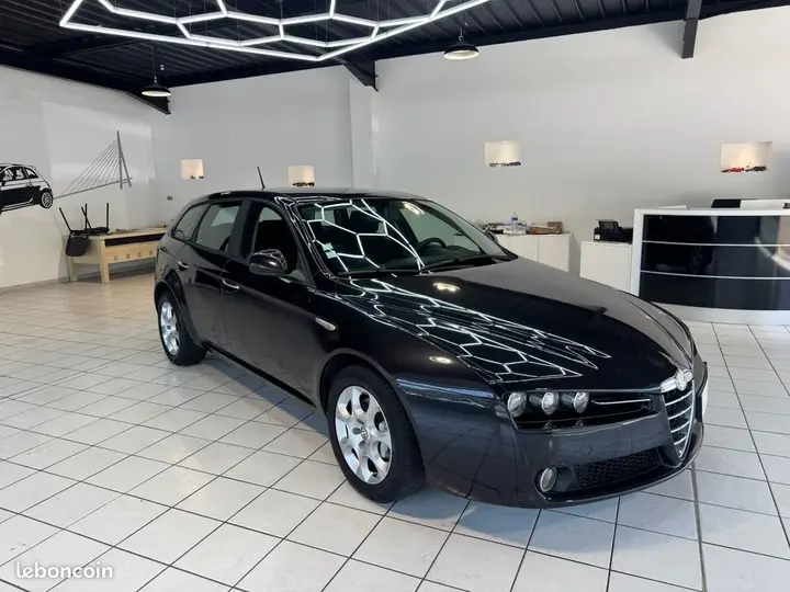 Alfa Romeo 159 2009 photo 2