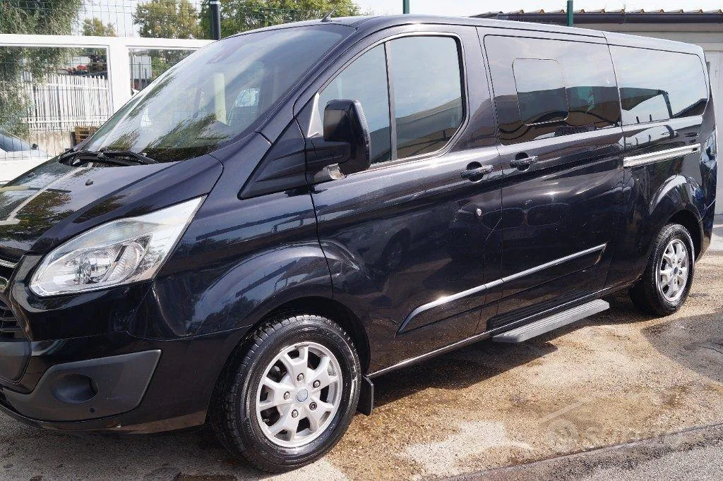 Ford Tourneo Custom 2015 photo 2