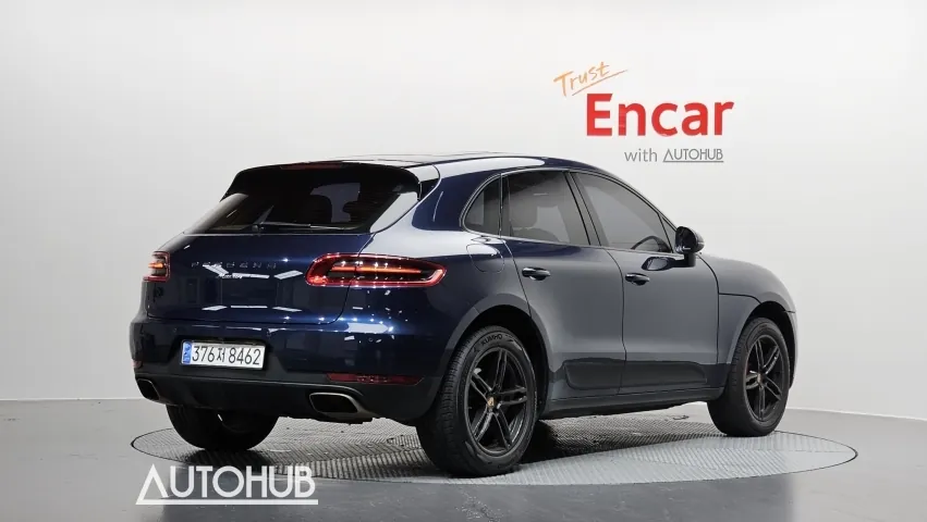 Porsche Macan 2015 photo 2