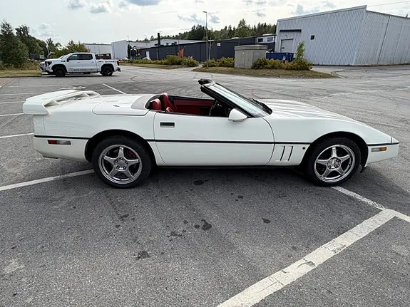 Chevrolet Corvette 1988 photo 4