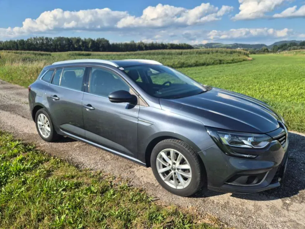 Renault Megane 2019 photo 3