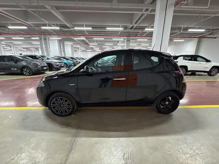 Lancia Ypsilon 2022 photo 2