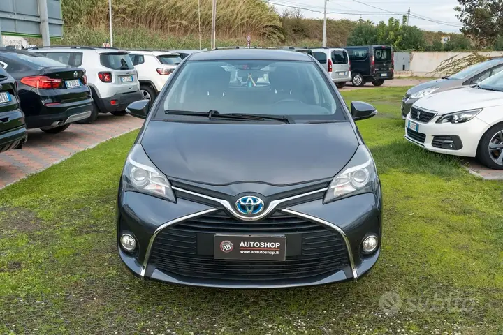 Toyota Yaris 2016 photo 2