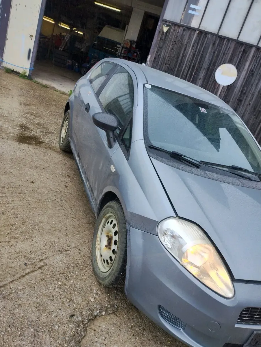Fiat Grande Punto 2007 photo 3