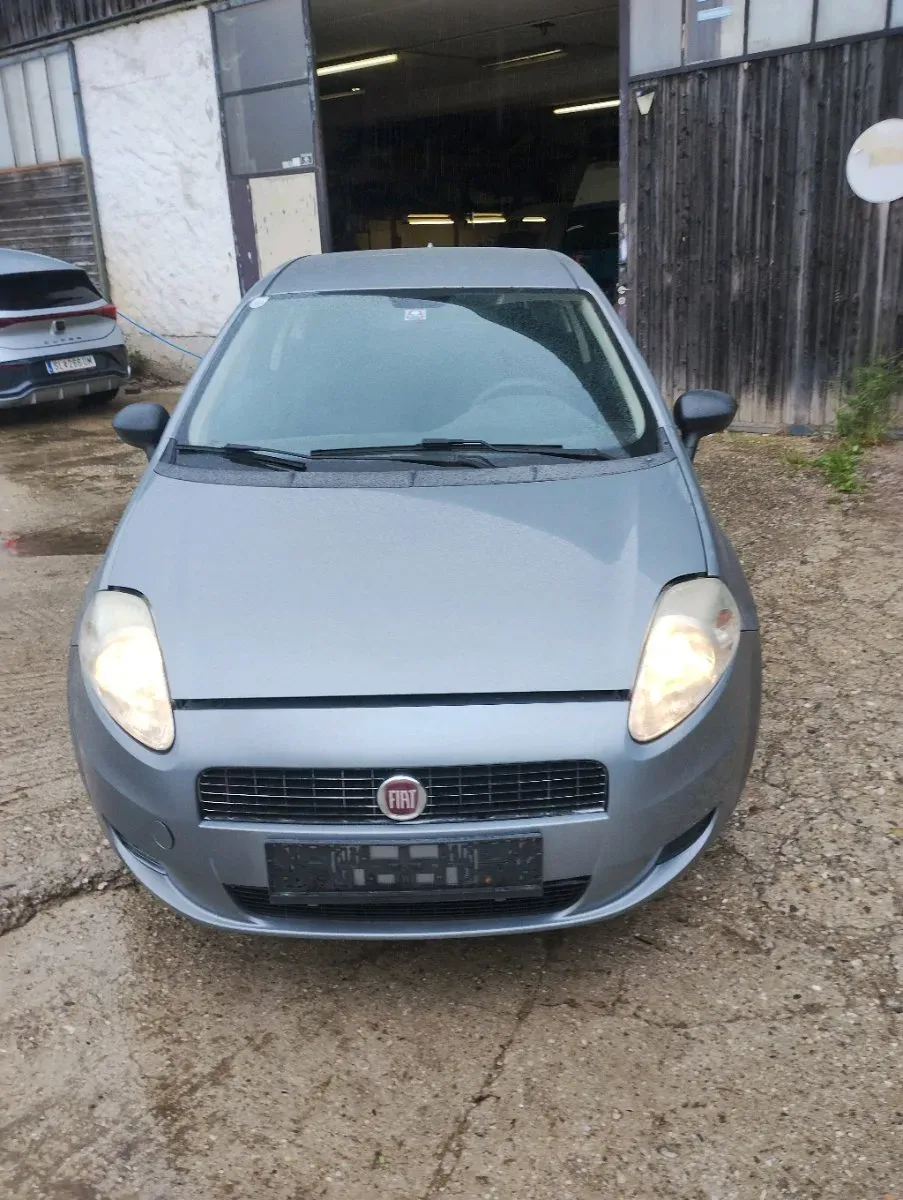 Fiat Grande Punto 2007 photo 2