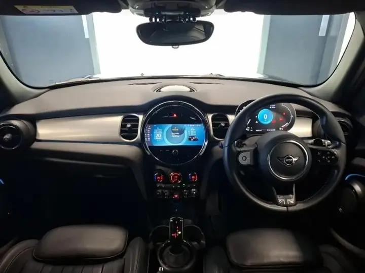 Mini Hatch 2022 photo 5
