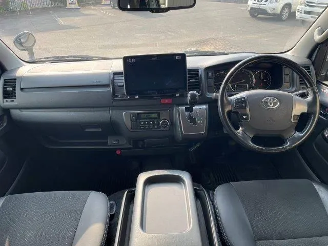 Toyota Hiace Gl 2018 photo 3