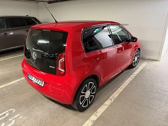 Volkswagen Up 2013 photo 5
