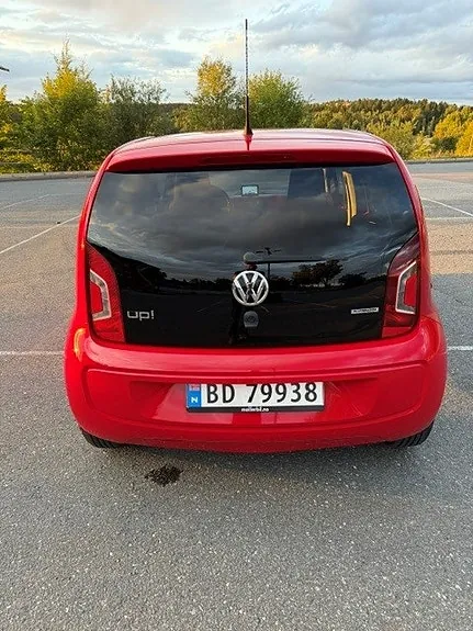 Volkswagen Up 2013 photo 3