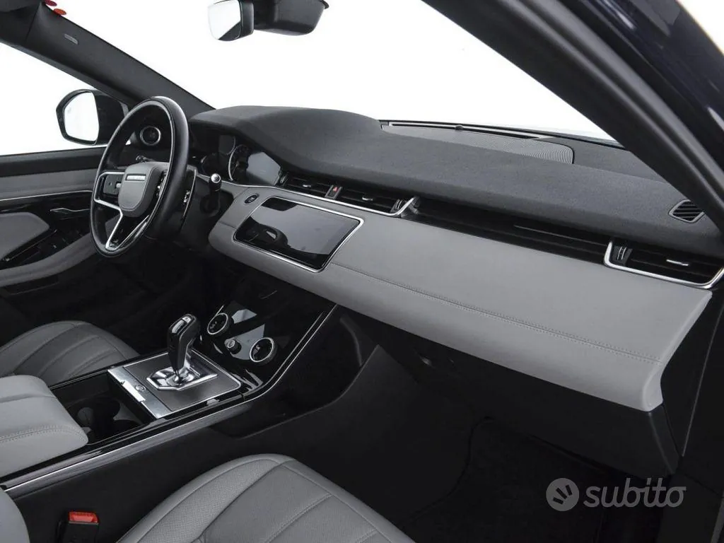 Land Rover Range Rover Evoque 2022 photo 3
