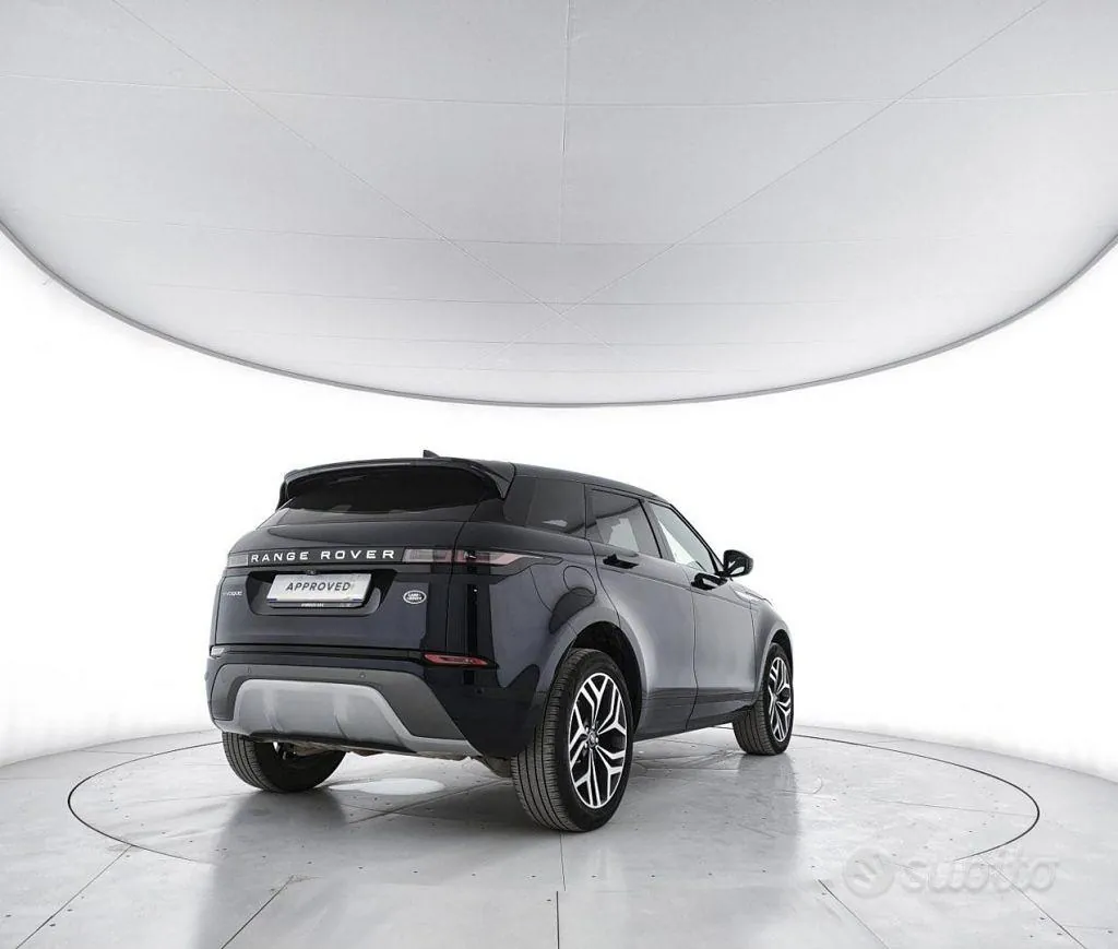 Land Rover Range Rover Evoque 2022 photo 2