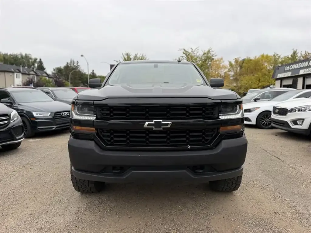 Chevrolet Silverado 1500 2018 photo 2