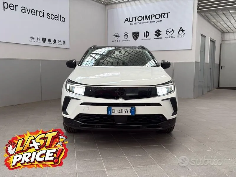 Opel Grandland 2022 photo 2