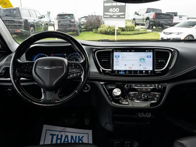 Chrysler Pacifica 2021 photo 3