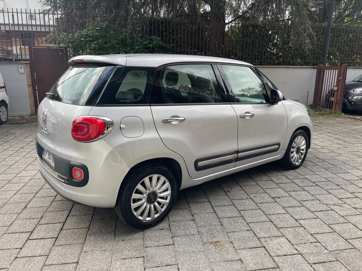 Fiat 500L 2012 photo 5