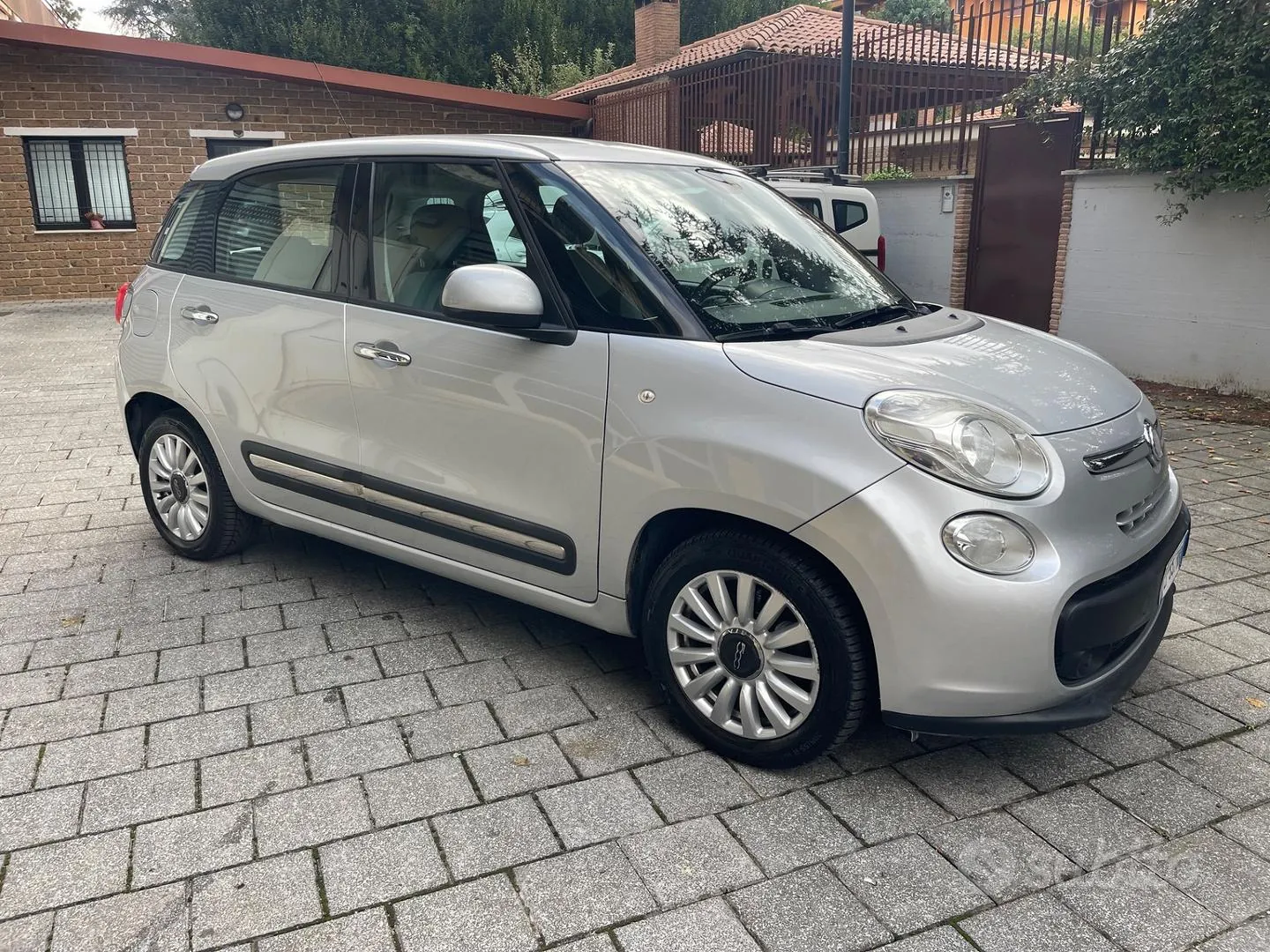 Fiat 500L 2012 photo 3