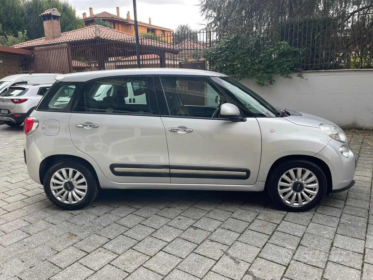 Fiat 500L 2012 photo 4