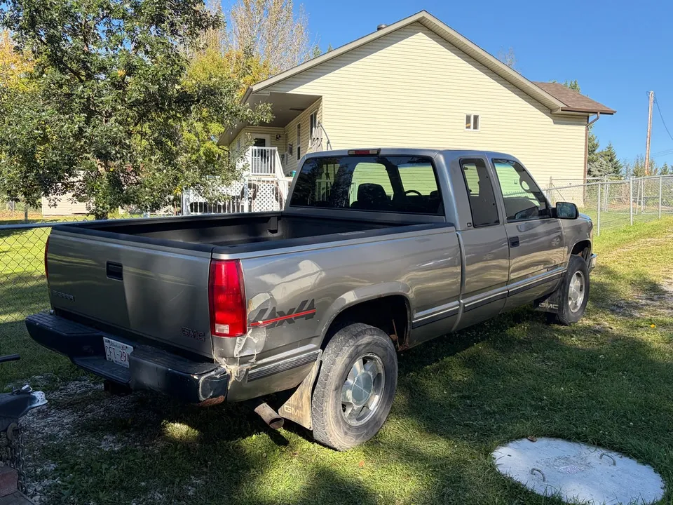 GMC C/K 1500 1997 photo 3