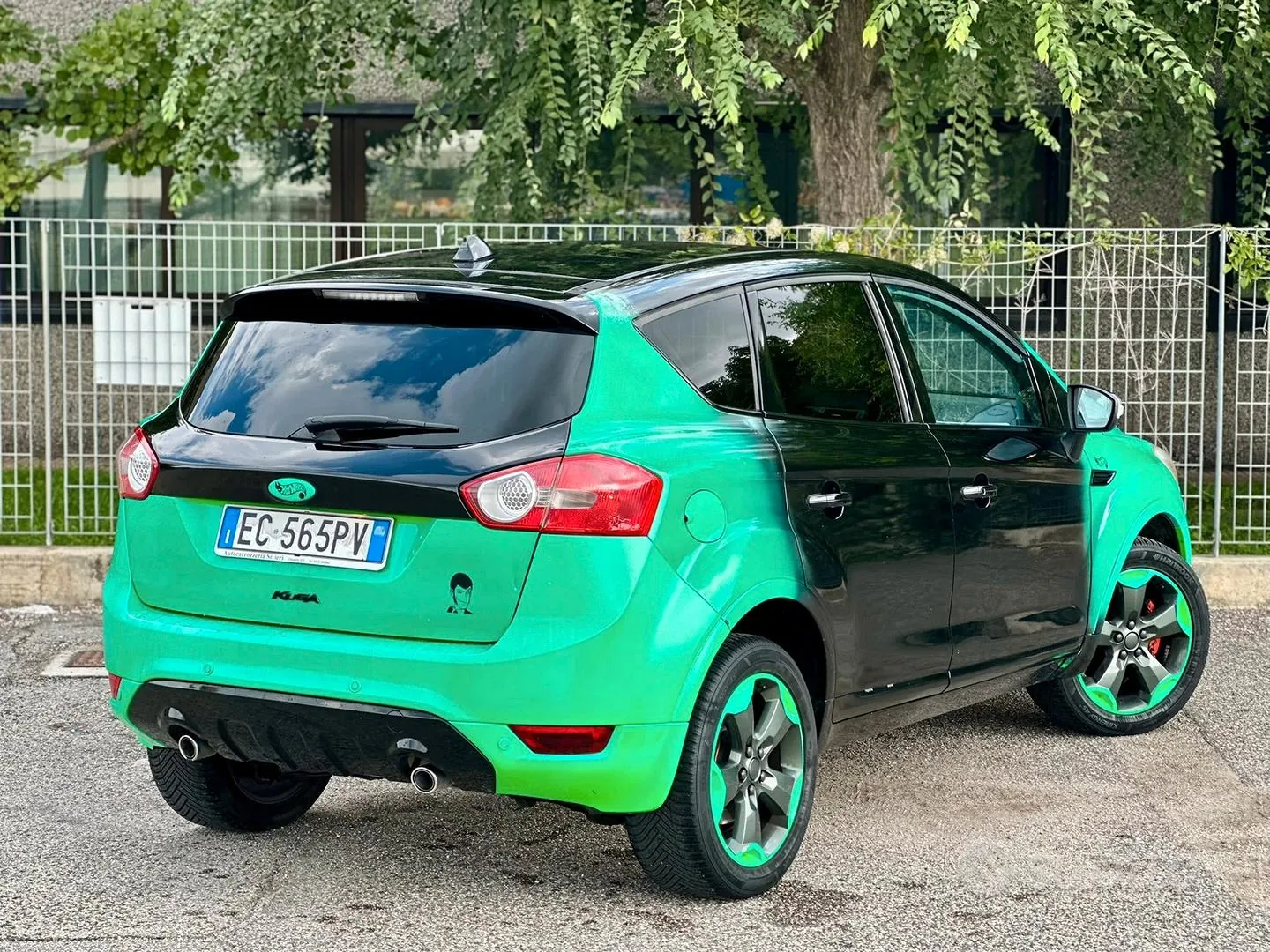 Ford Kuga 2011 photo 3