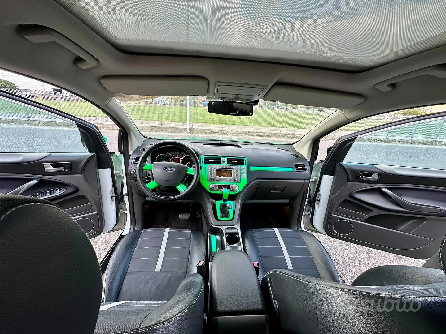 Ford Kuga 2011 photo 5