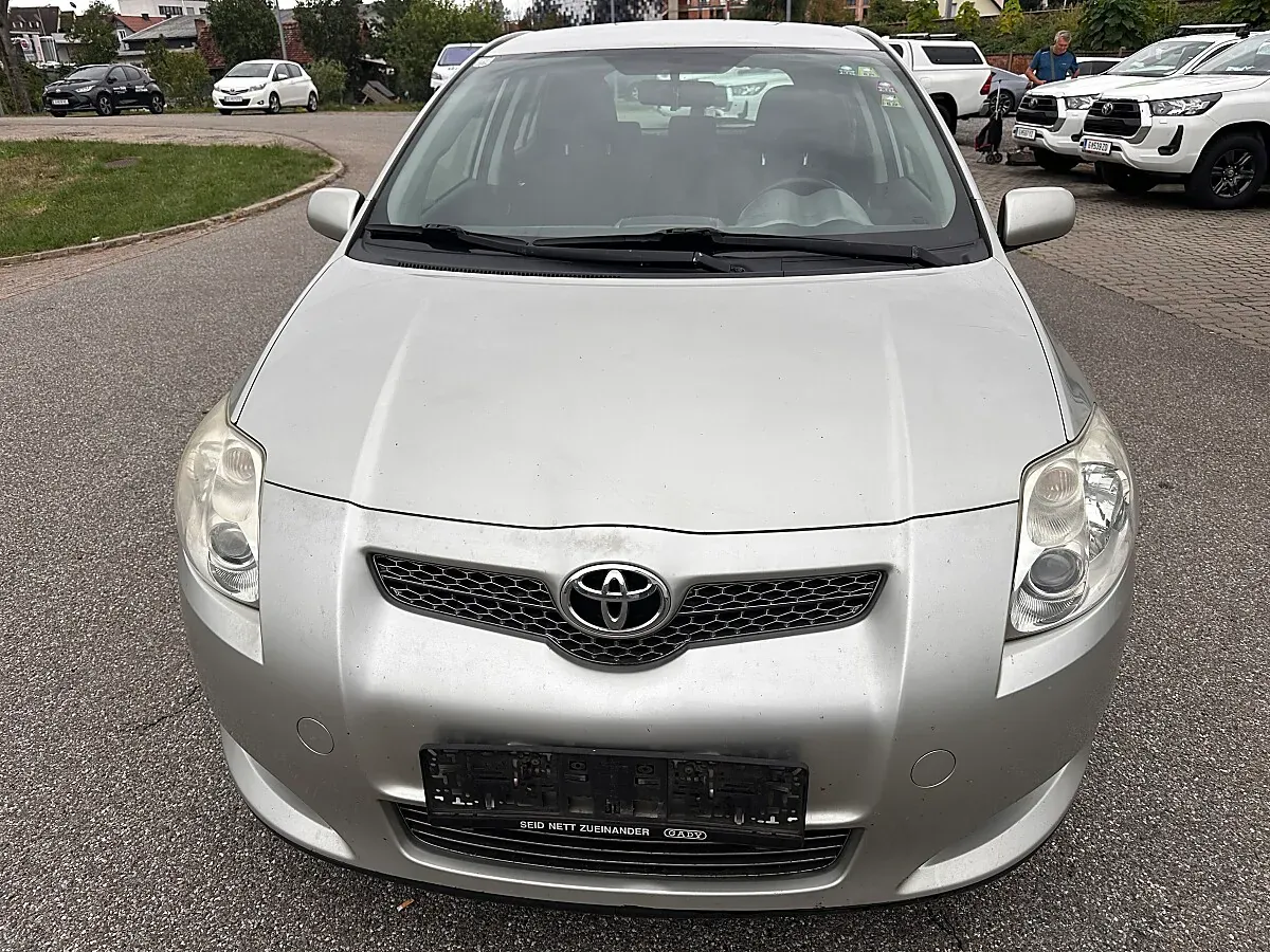 Toyota Auris 2008 photo 3