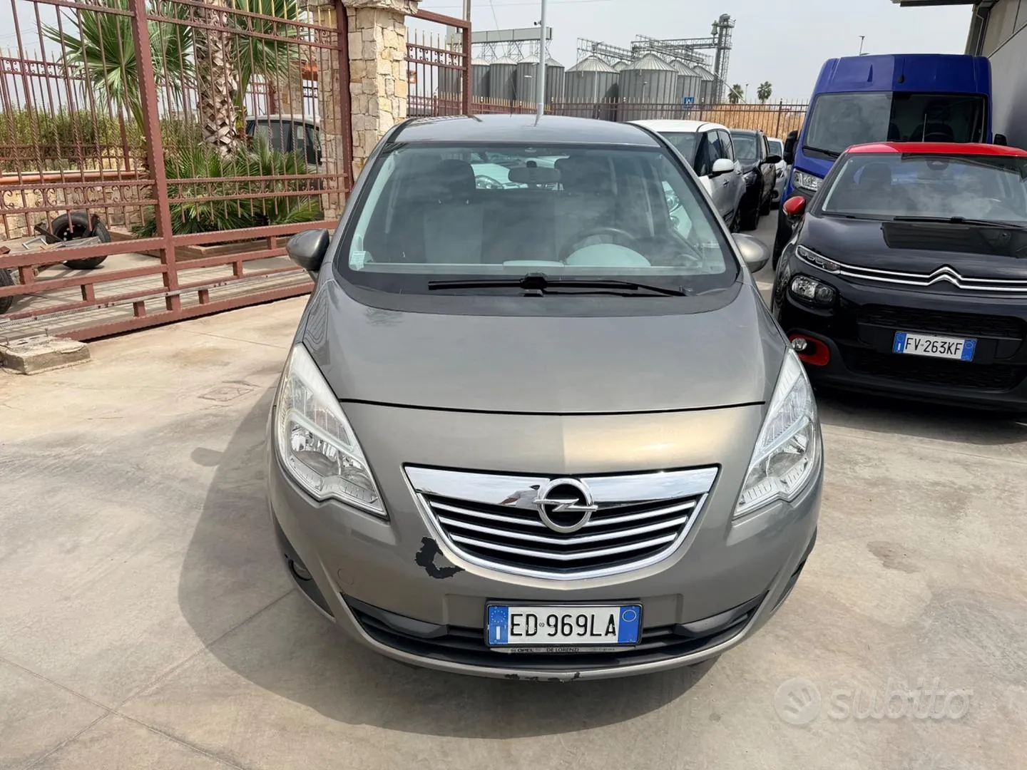Opel Meriva 2010 photo 2