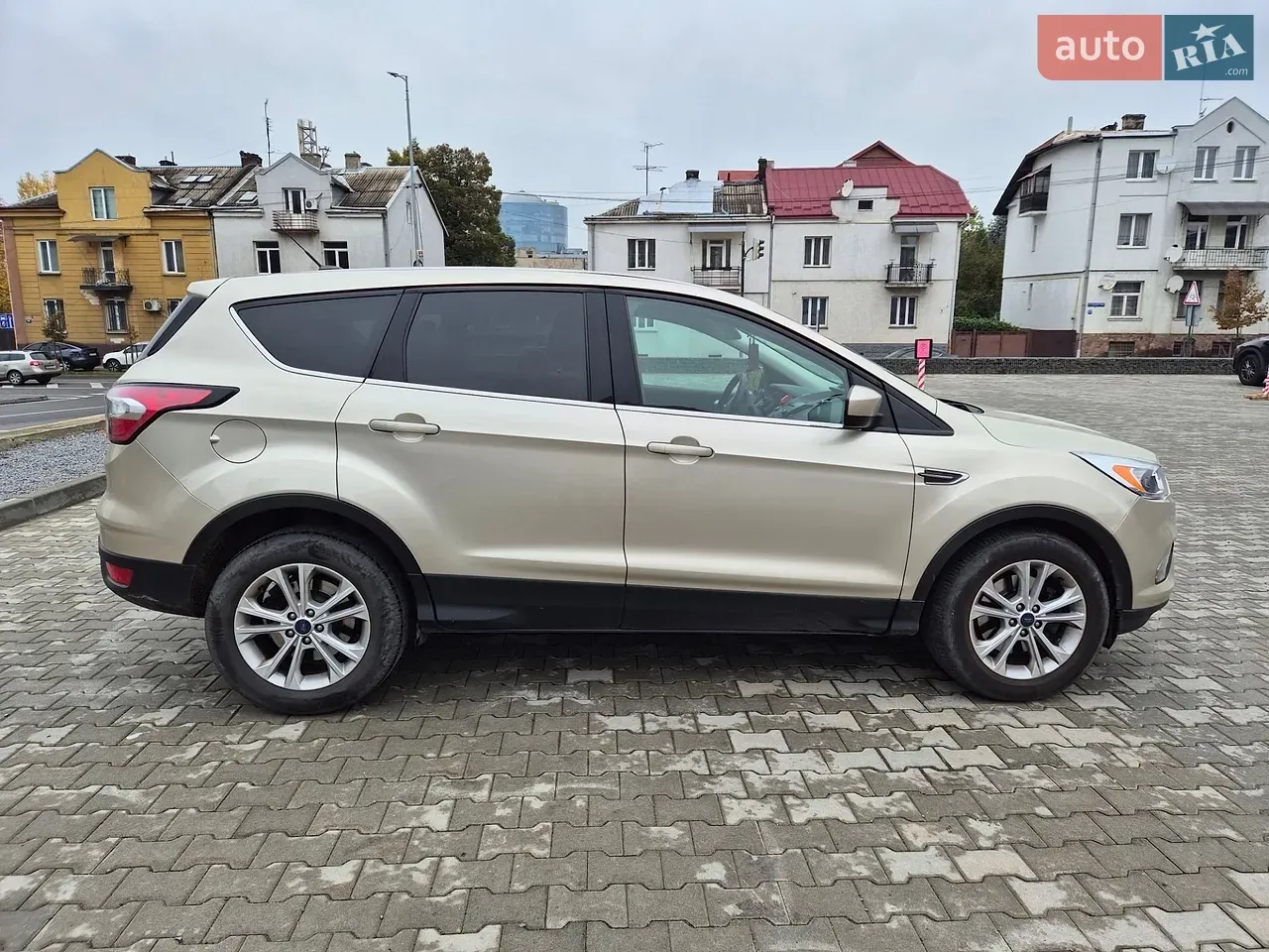 Ford Escape 2016 photo 4