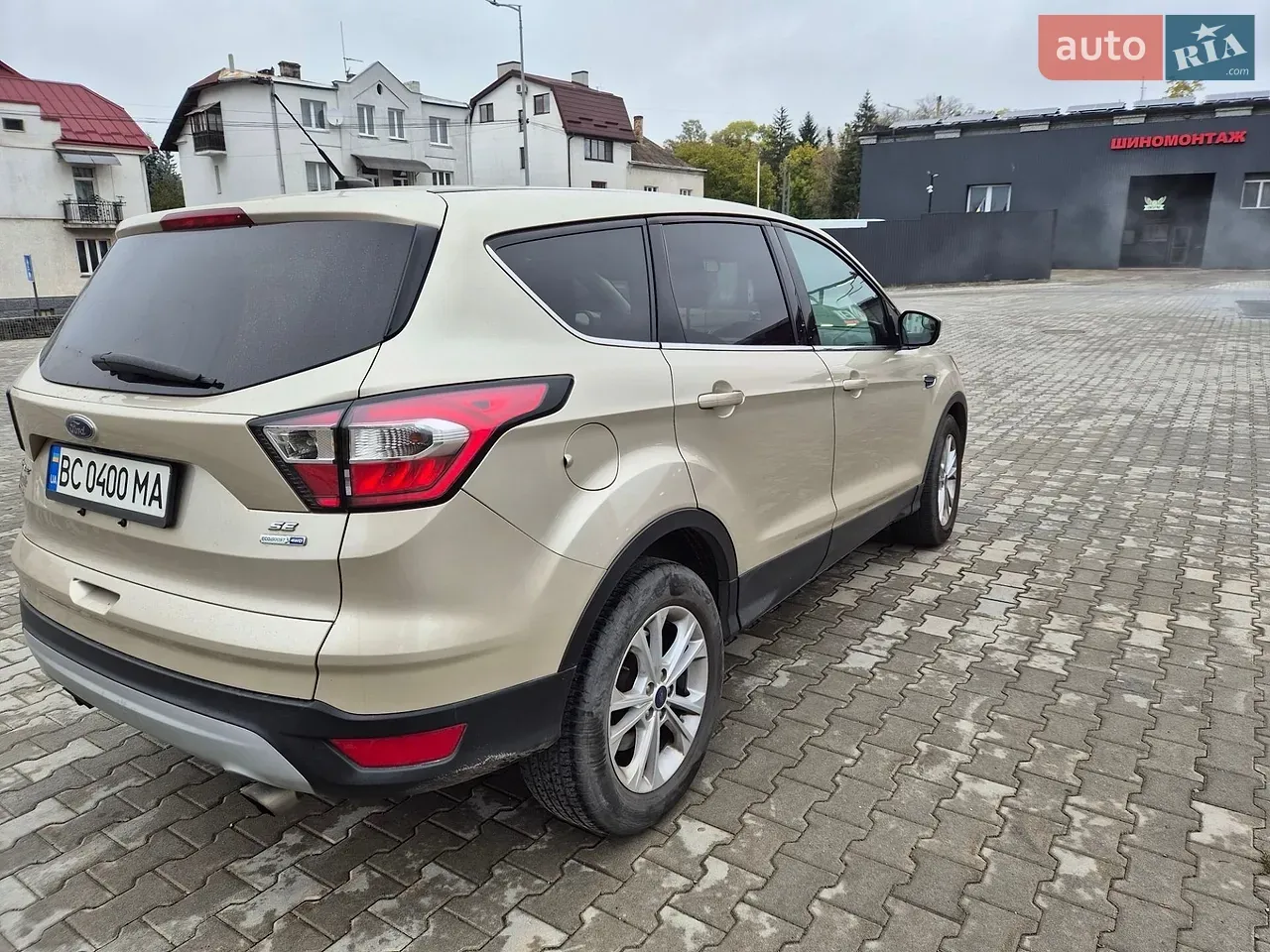 Ford Escape 2016 photo 3