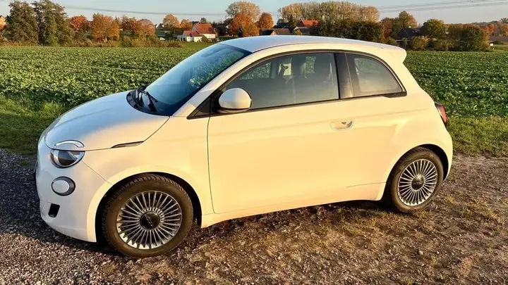 Fiat 500E