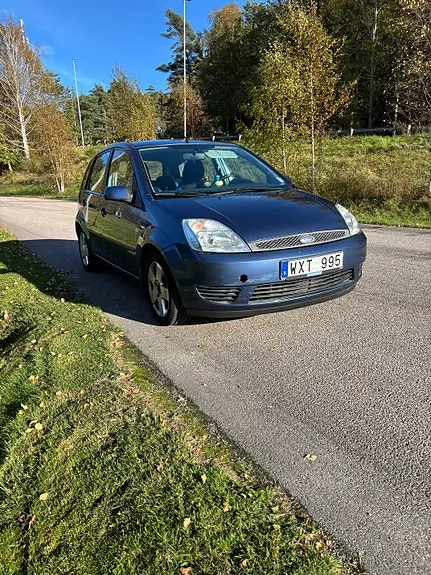 Ford Fiesta 2005 photo 2