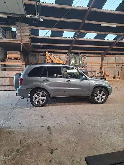 Toyota Rav4 2004 photo 4