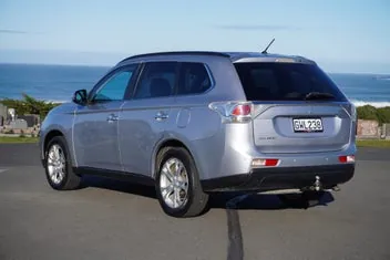Mitsubishi Outlander 2013 photo 4