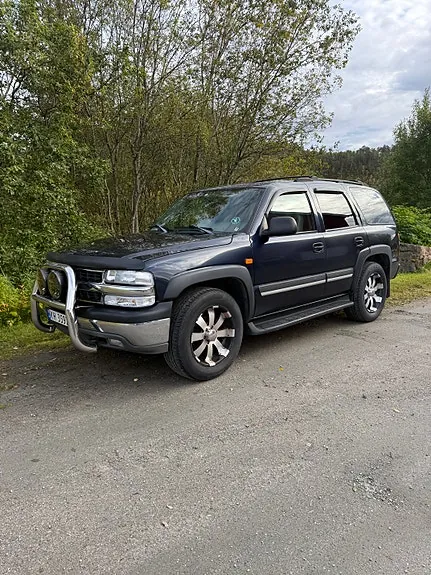 Chevrolet Tahoe 2004 photo 2