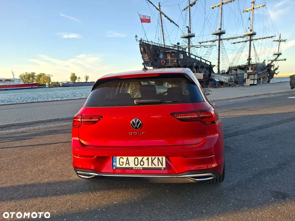 Volkswagen Golf 2023 photo 2