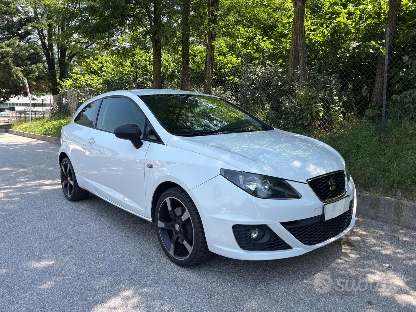 Seat Ibiza 2012 photo 3