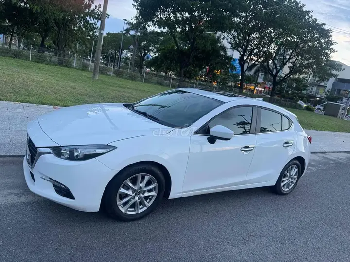 Mazda 3 2018 photo 3