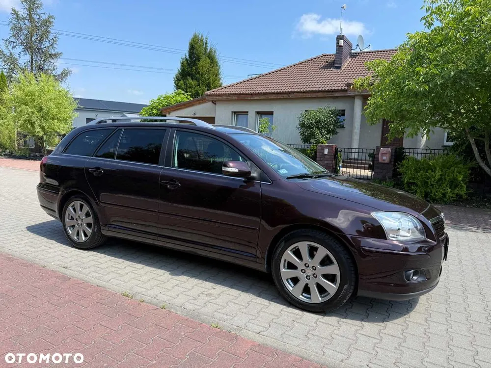 Toyota Avensis 2008 photo 2