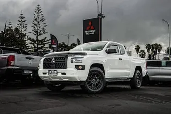 Mitsubishi Triton 2026 photo 2