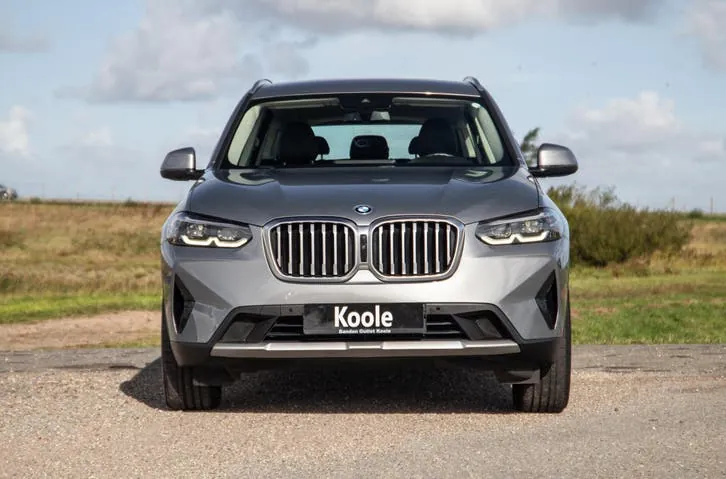 BMW X3 2022 photo 2