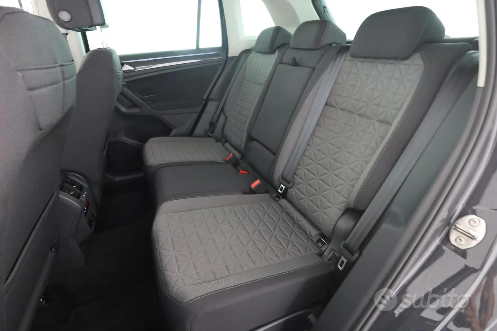 Volkswagen Tiguan 2023 photo 3