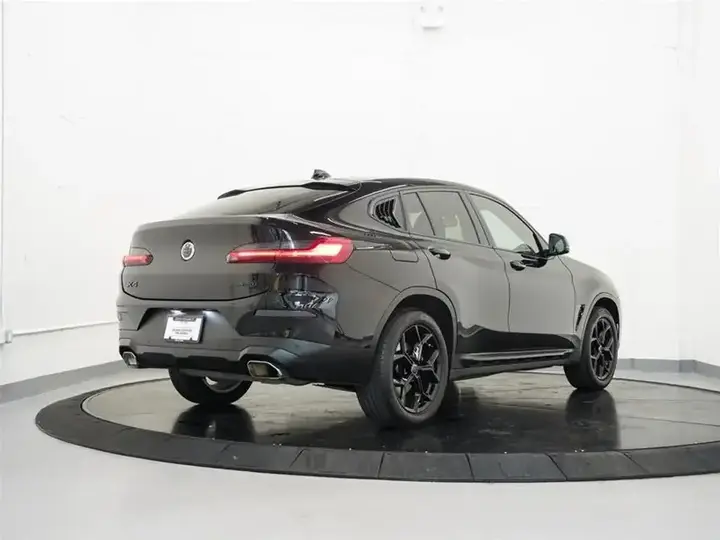 BMW X4 2025 photo 5