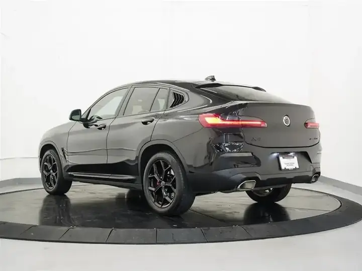 BMW X4 2025 photo 3