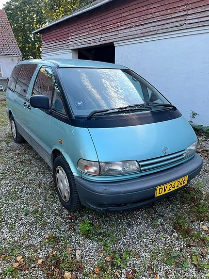 Toyota Previa 1997 photo 4