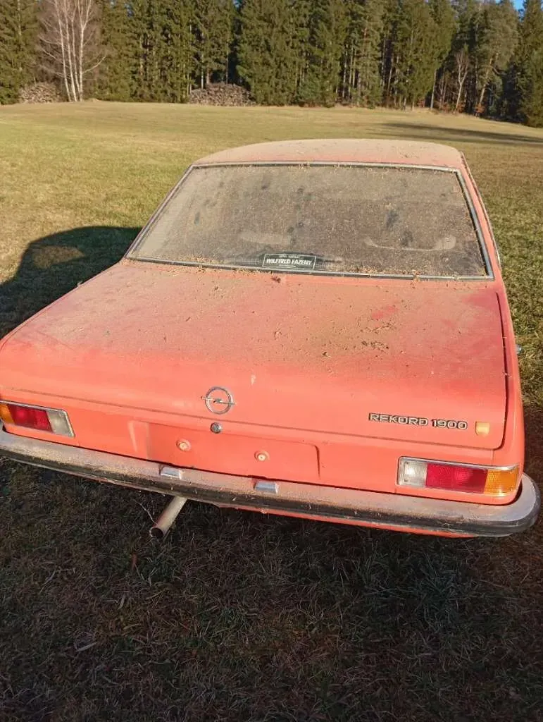Opel Rekord 1972 photo 3