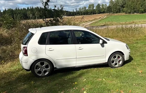 Volkswagen Polo 2009 photo 3