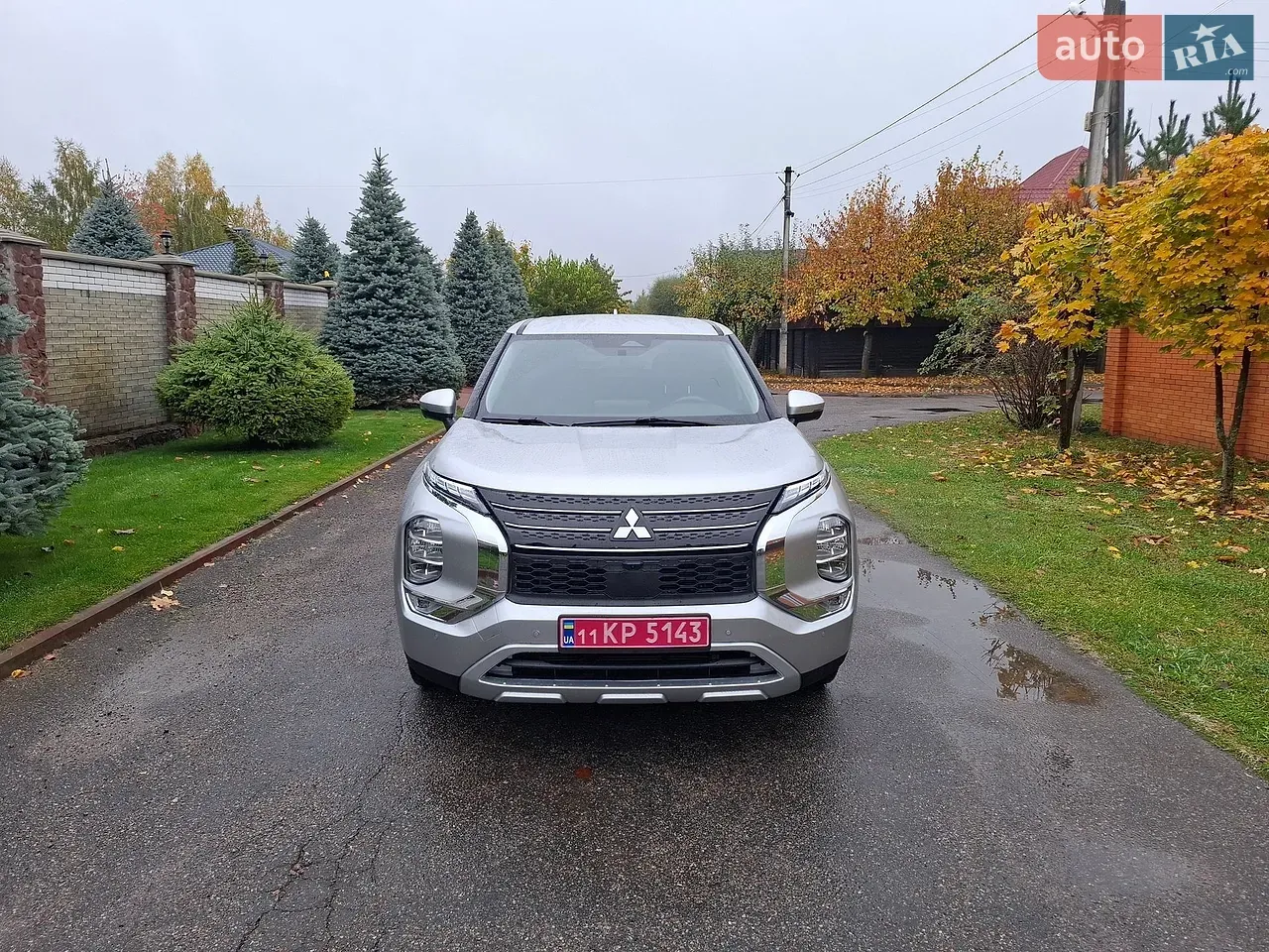Mitsubishi Outlander 2022 photo 2