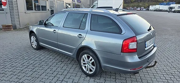 Skoda Octavia 2013 photo 4
