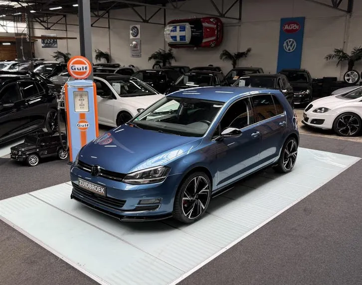 Volkswagen Golf 2013 photo 3
